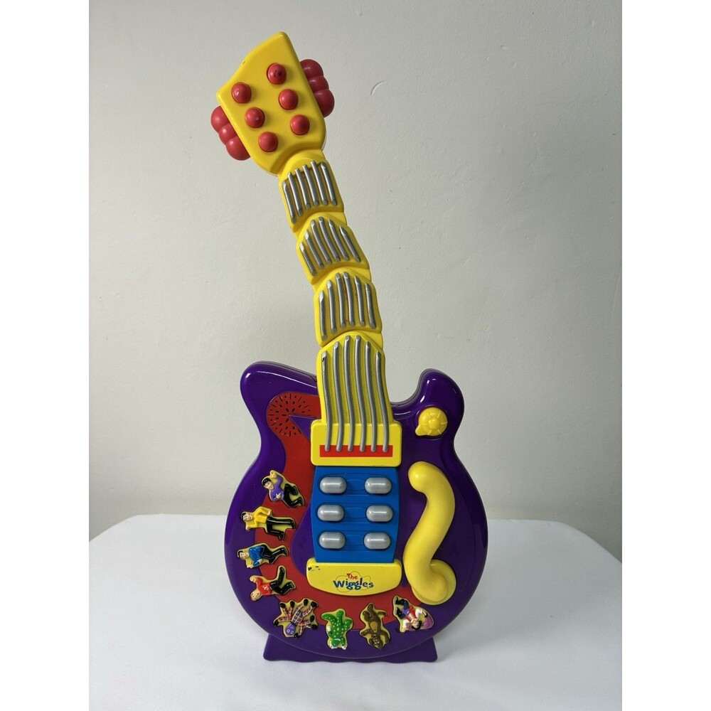 2004 Spin Master The Wiggles Wiggly Giggly Guitar Tested Purple Singing Dancing